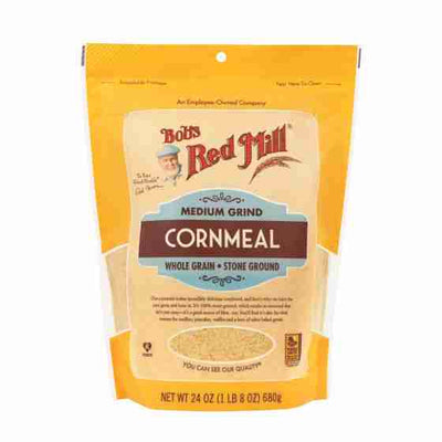 Bob's Red Mill Medium Grind Cornmeal, 680 g