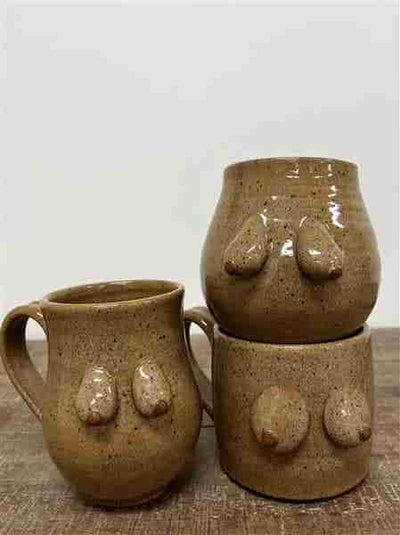 Basic Boob Mug Tan